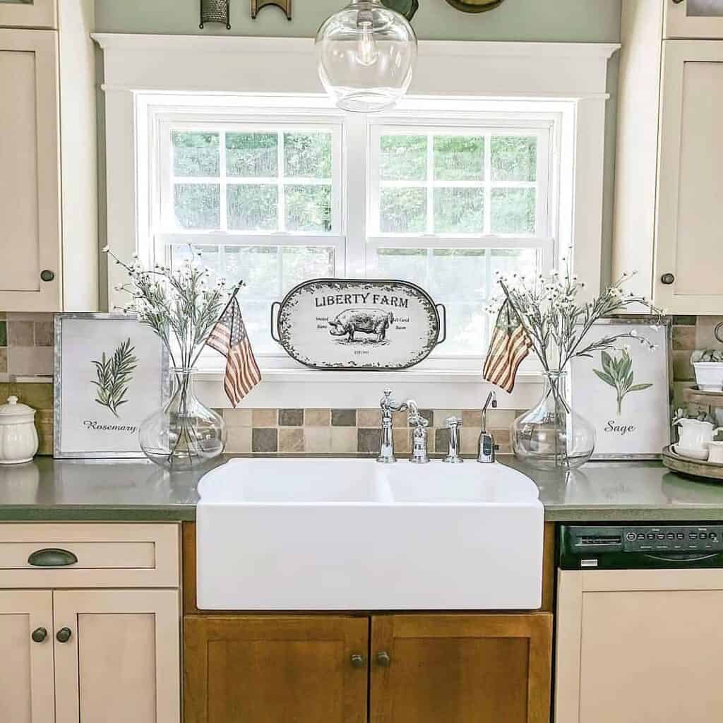 Farmhouse Kitchen Cabinets