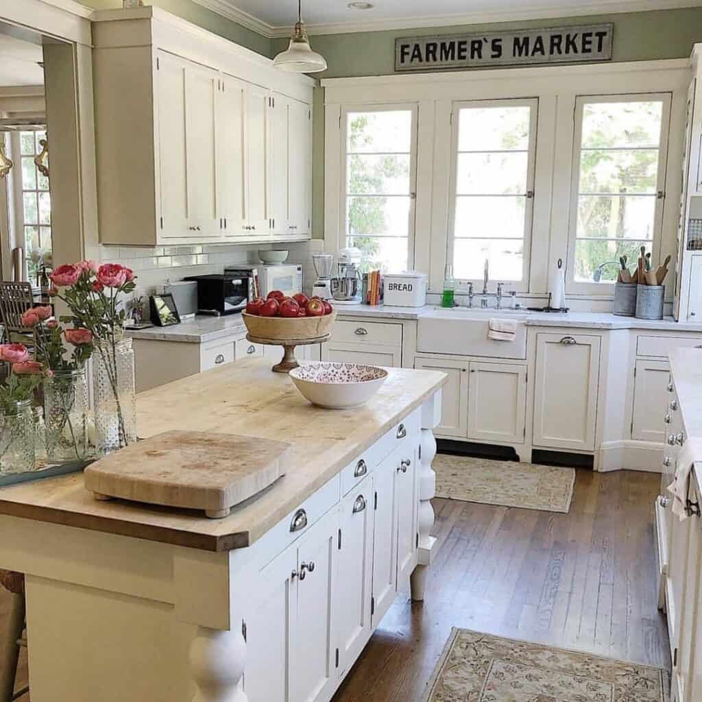 Farmhouse Kitchen Cabinets