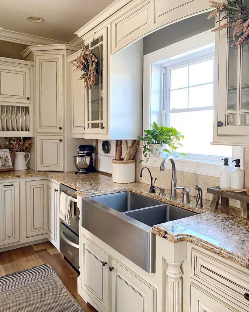Farmhouse Kitchen Cabinets