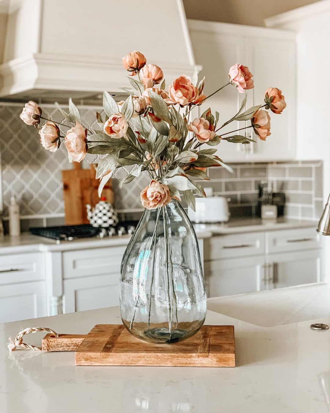 50 Farmhouse Vases That Are Simply Stunning