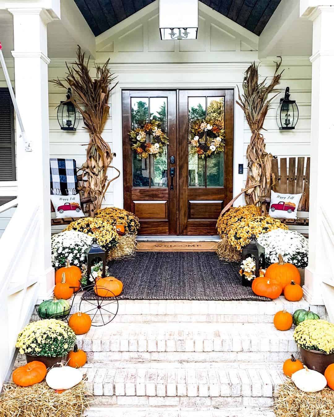 30 Fall Wreath Designs to Usher the Season to Your Home