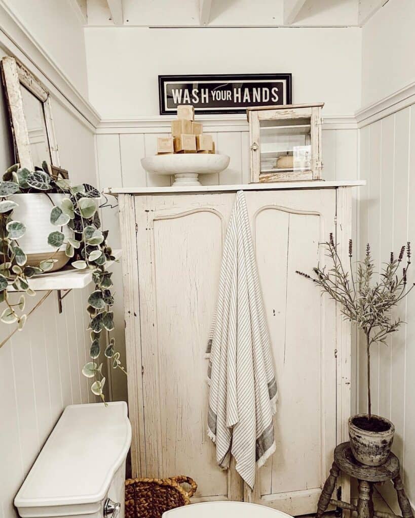 Small Bathroom Storage Ideas