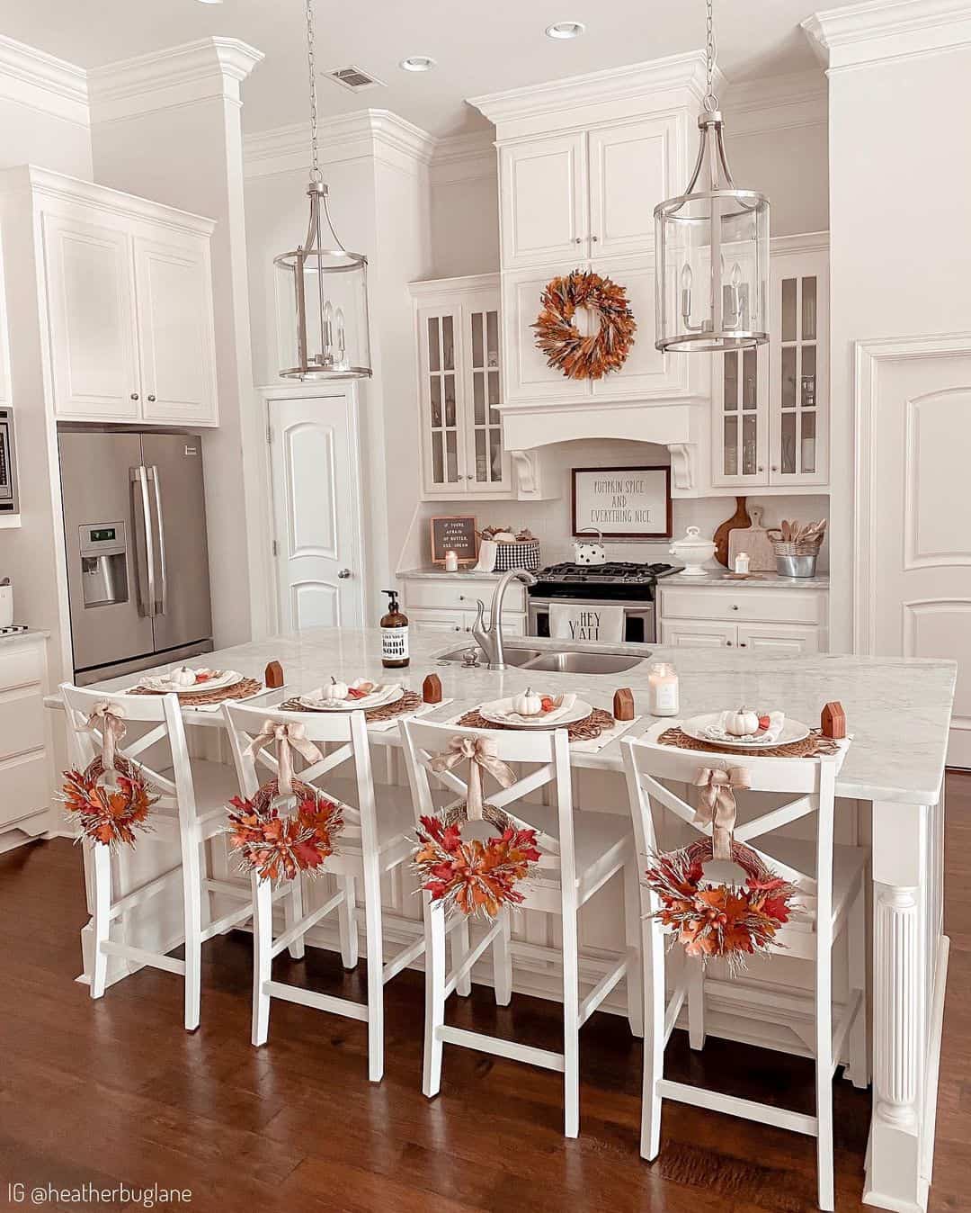 27 Thanksgiving Kitchen Décor Ideas to Inspire your Celebration
