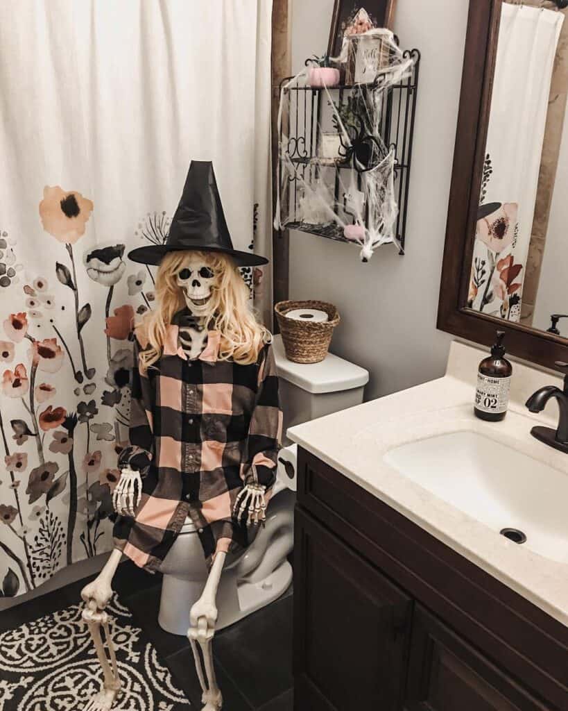 Halloween Bathroom Decor Ideas