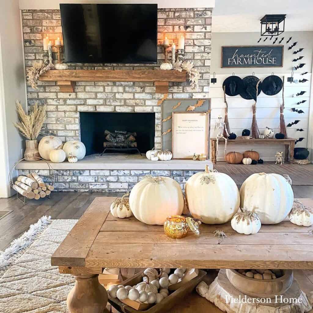 Halloween Coffee Table Décor Ideas