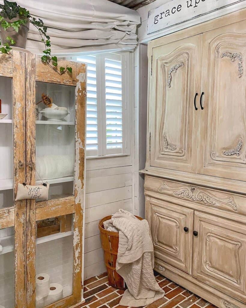 Small Bathroom Storage Ideas