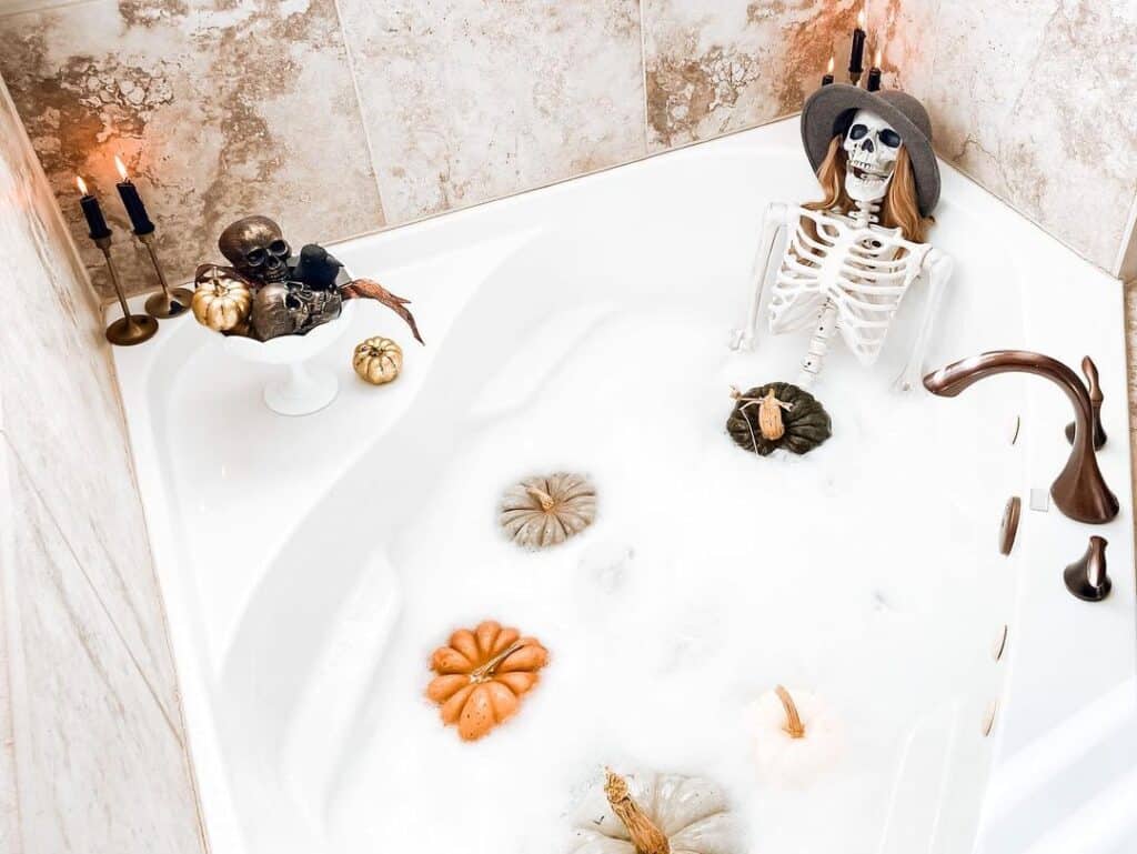 Halloween Bathroom Decor Ideas