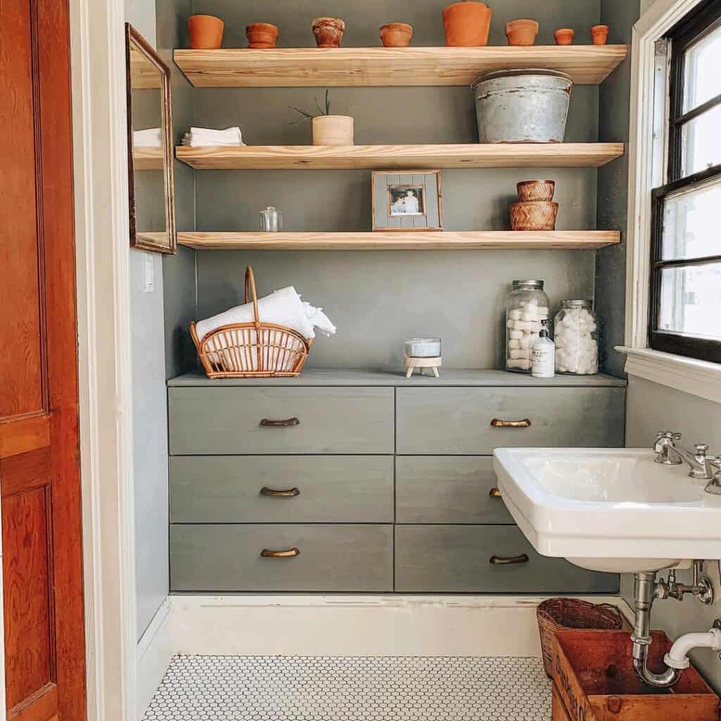35 Small Bathroom Storage Ideas to Conceal Organize Clutter