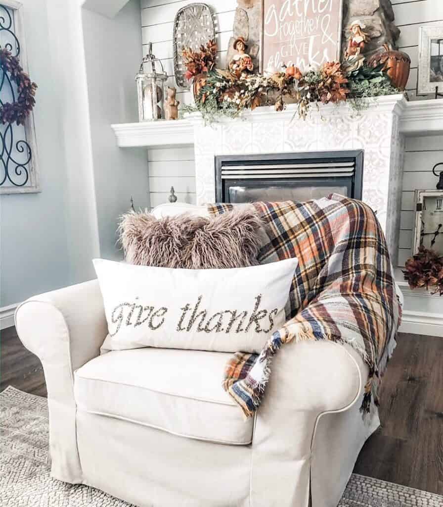 Thanksgiving Living Room Décor Ideas