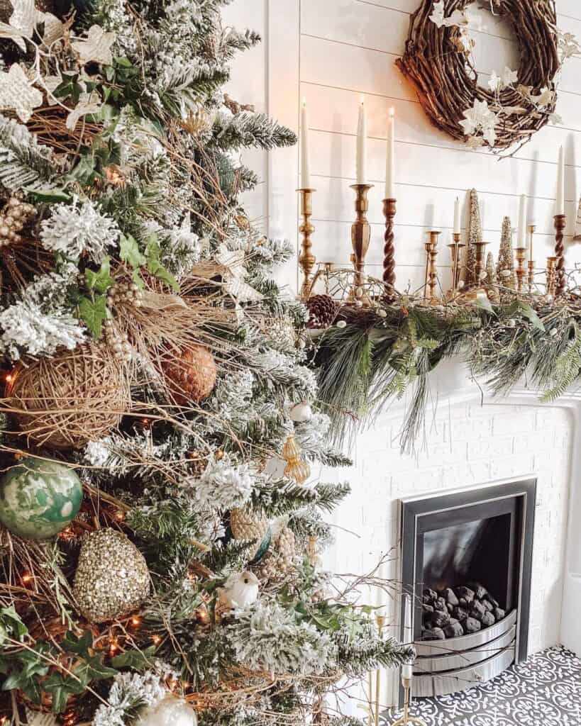 Fireplace Christmas Décor Ideas
