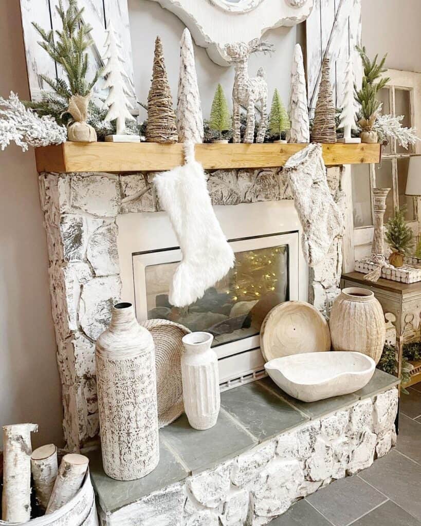 Fireplace Christmas Décor Ideas