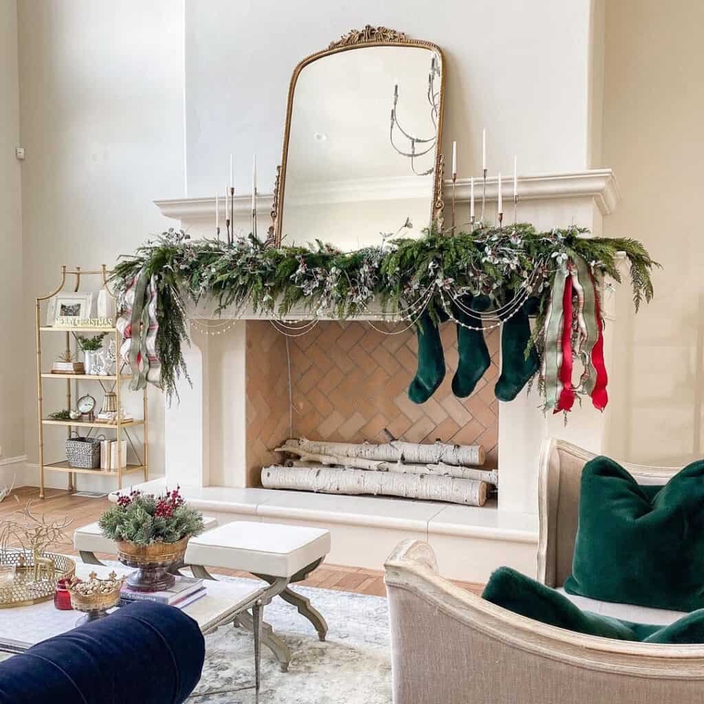 Fireplace Christmas Décor Ideas