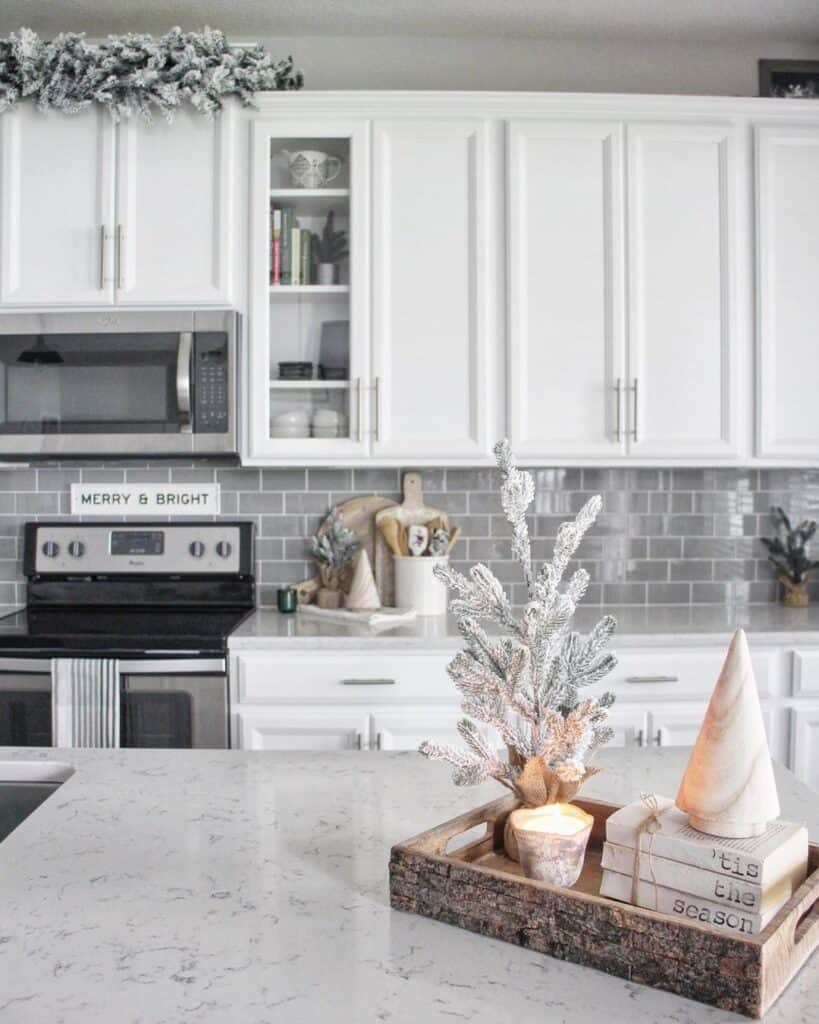 Farmhouse Christmas Kitchen Décor Ideas