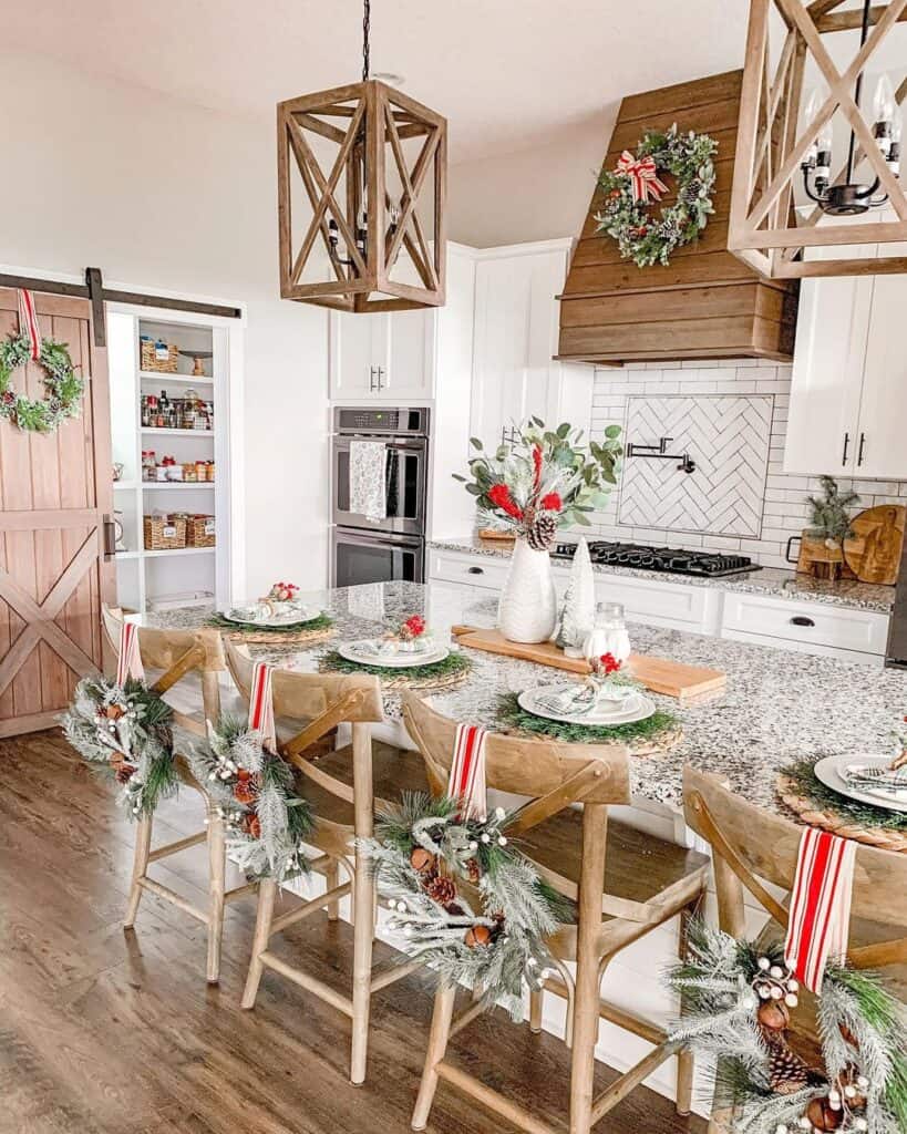 Farmhouse Christmas Kitchen Décor Ideas