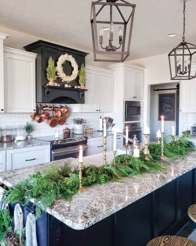 Farmhouse Christmas Kitchen Décor Ideas