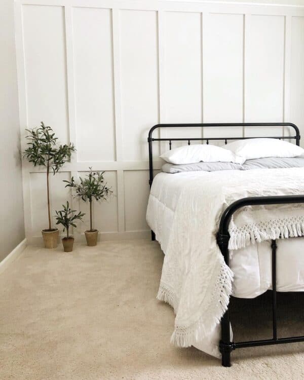 26 Farmhouse Bedroom Accent Wall Ideas