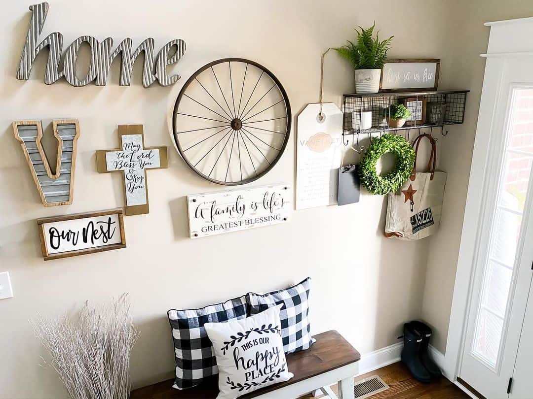 DIY Entryway Wall Décor