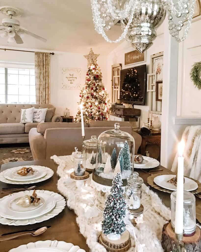 Farmhouse christmas decorations - Holiday centerpiece for dining