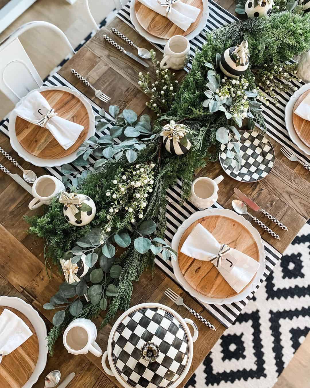 Rustic Elegant Black and Gold Christmas Tablescape