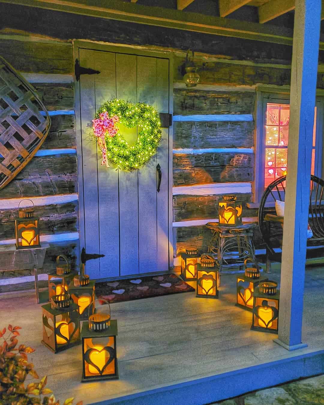 23 Outdoor Valentine's Day Décor Ideas to Spread a Little Extra Love
