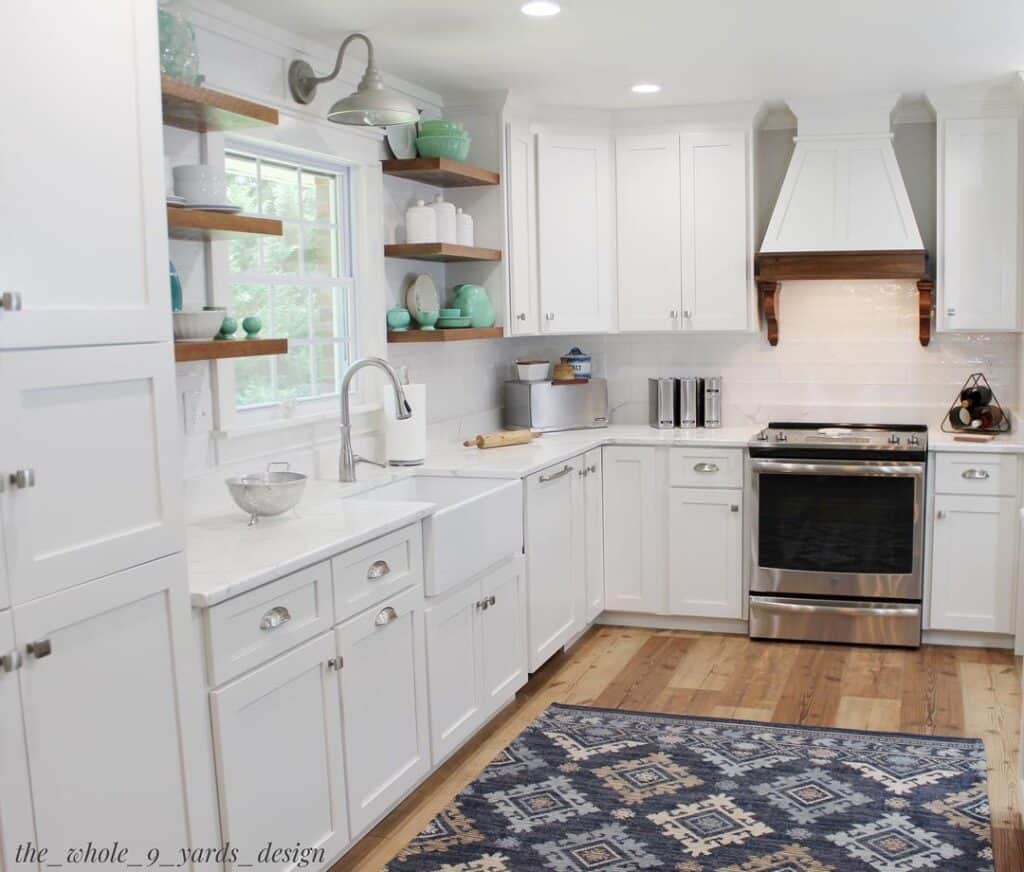 Should Your Range Hood Be Wider Than Your Cooktop?