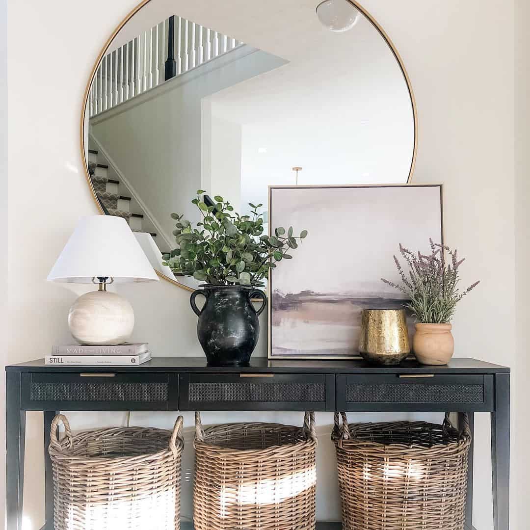 36 Mirrors Above Console Tables With Inspiring Compositions