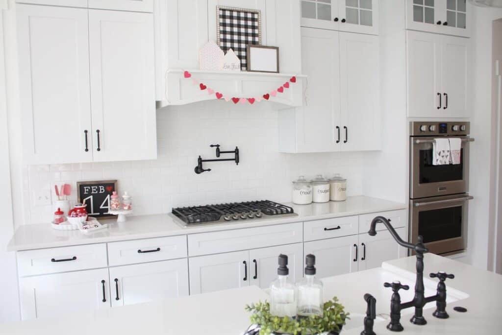 Valentine’s Day Kitchen Décor Ideas