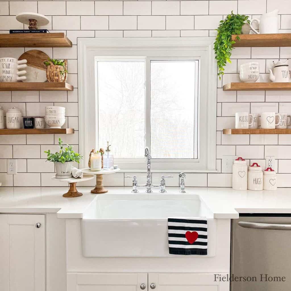 Valentine’s Day Kitchen Décor Ideas
