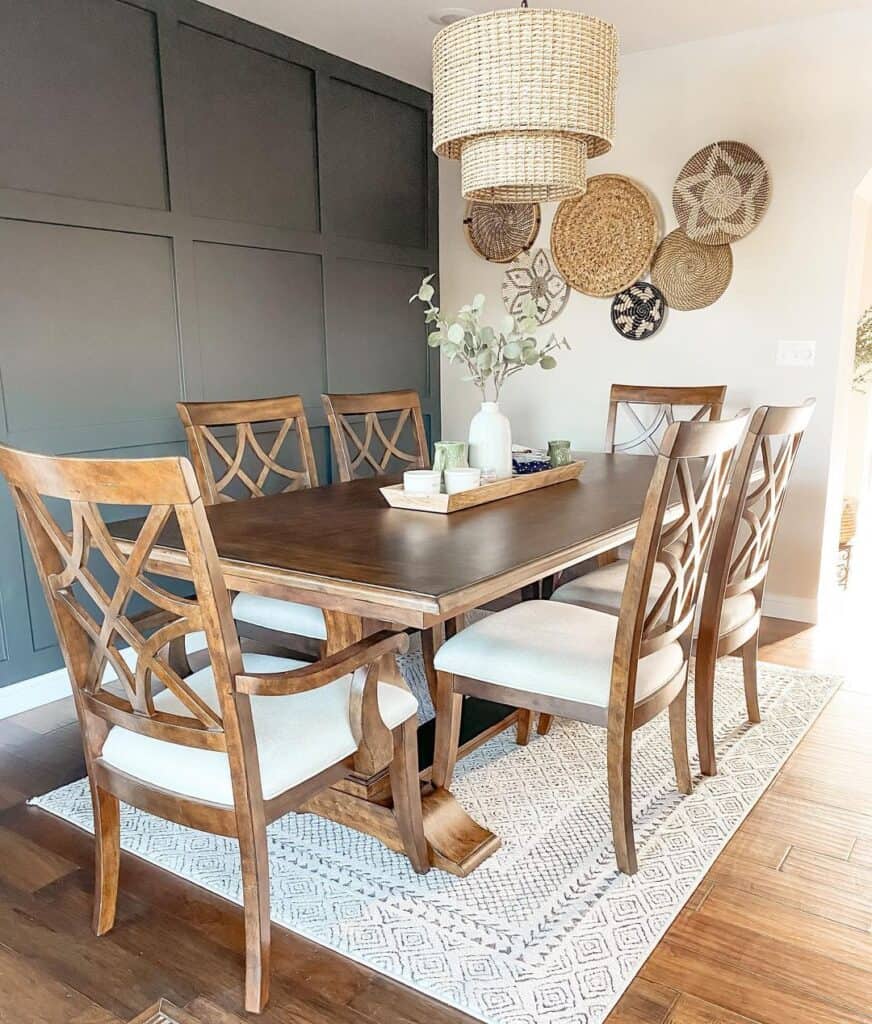 Farmhouse Dining Room Accent Wall Ideas