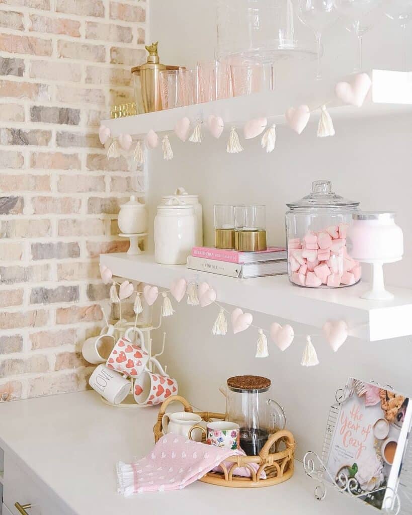 Valentine’s Day Kitchen Décor Ideas