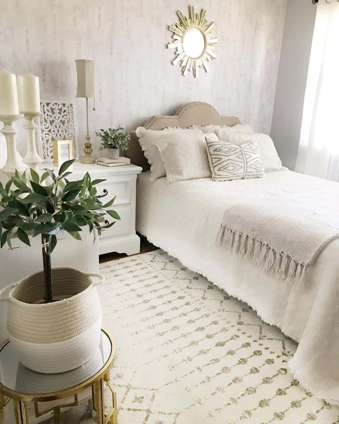 18 Mirror Above Bed Ideas to Jazz Up Your Bedroom