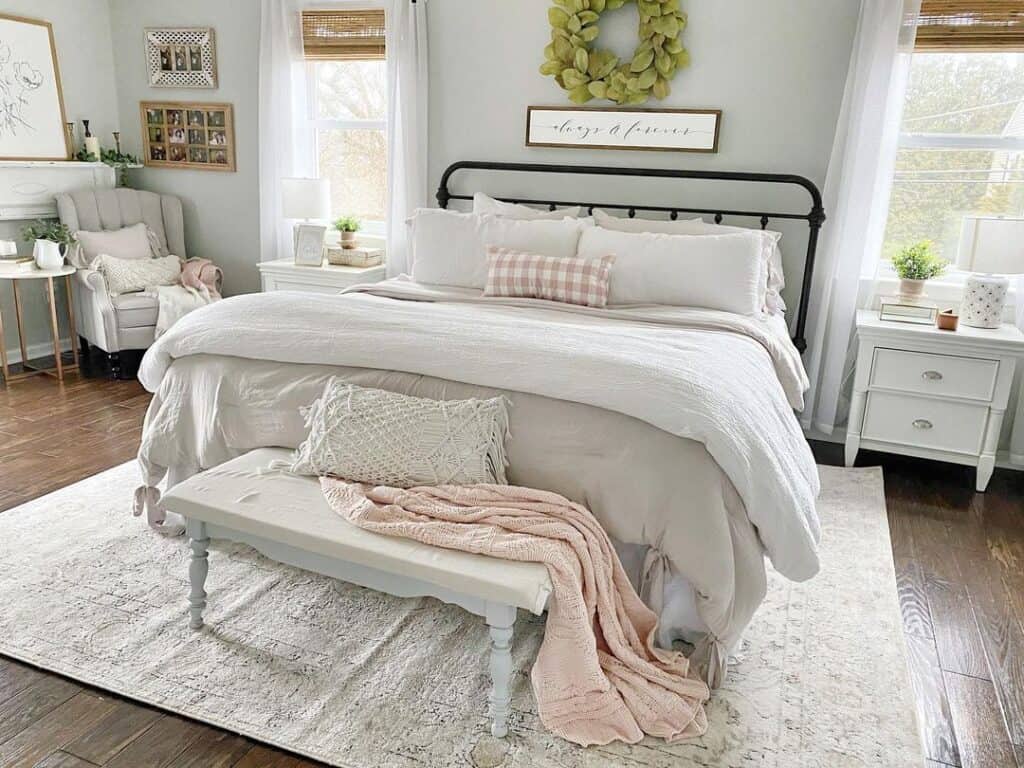 Farmhouse Bedroom Benches