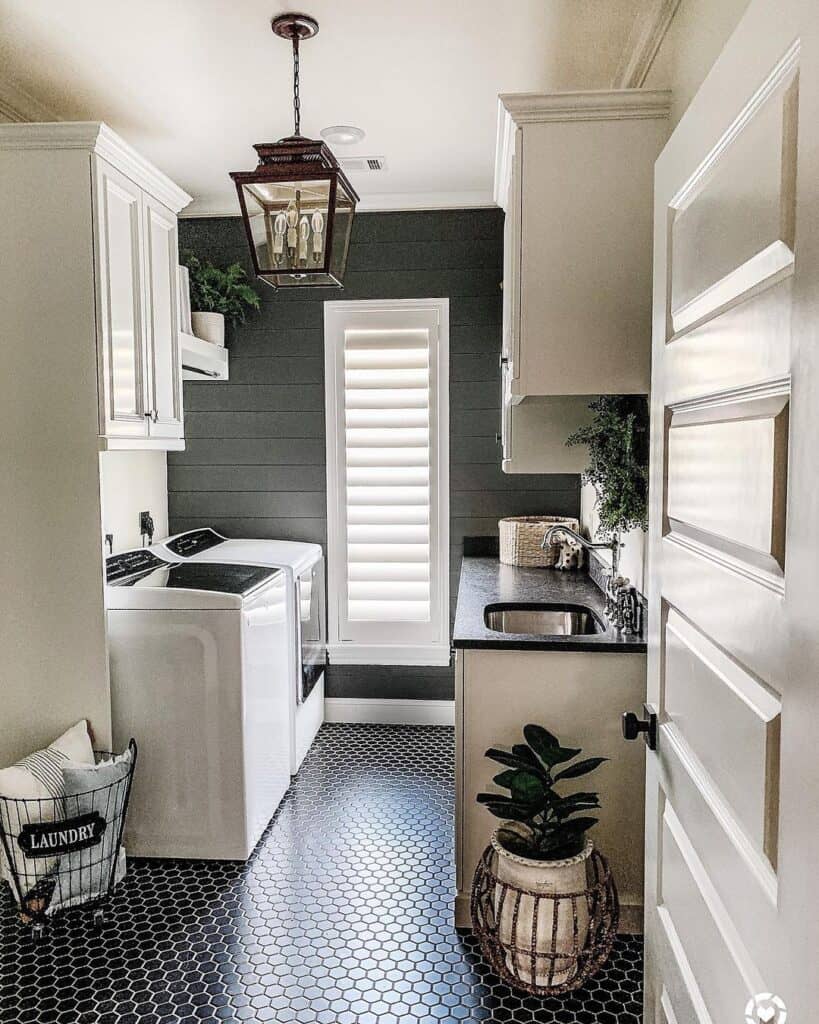 31 Laundry Room with Sink Ideas to Make Your Laundry Day Better