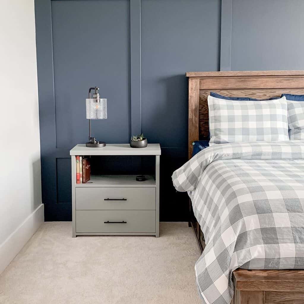 Casual Bedroom Blue Accent Wall