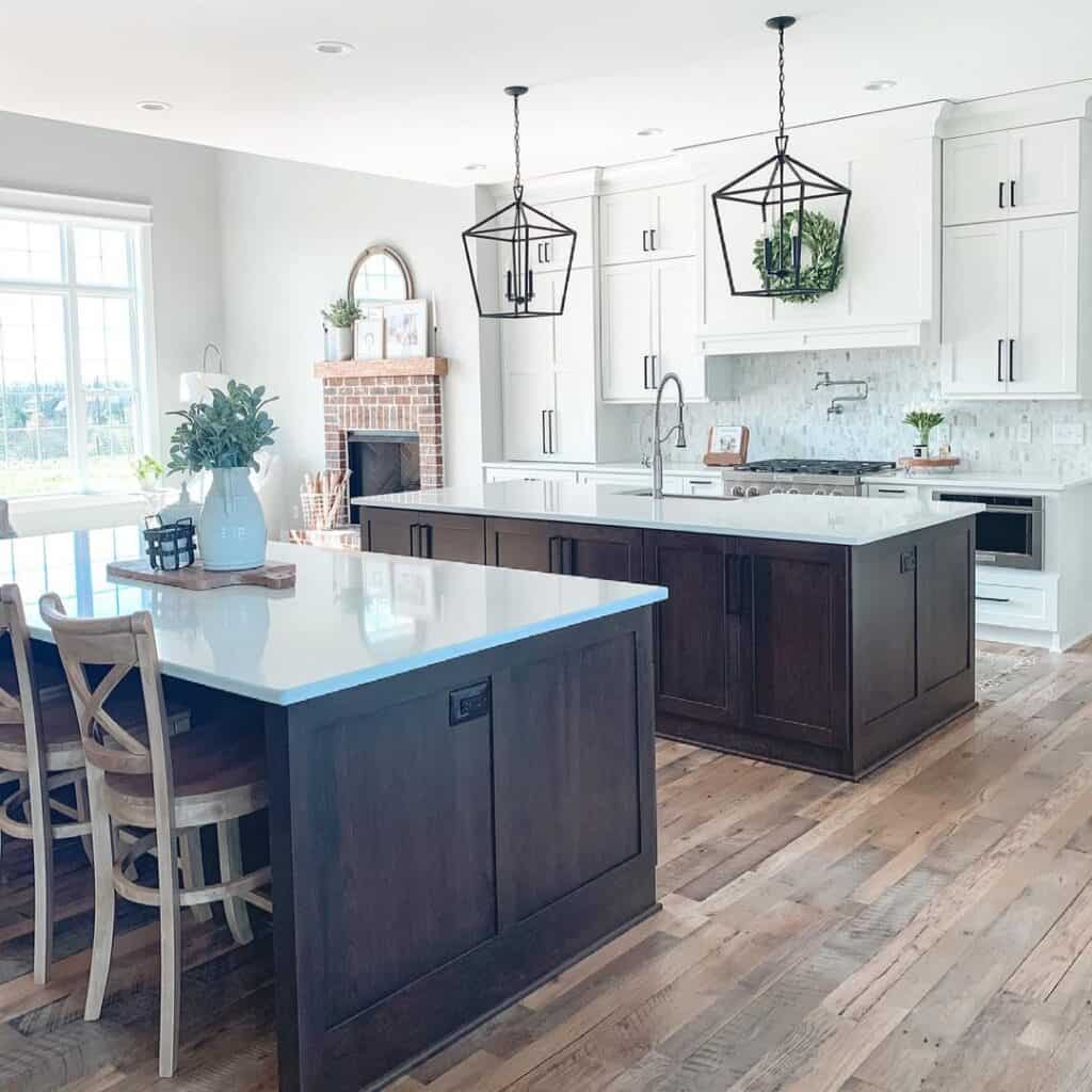 28 Contrasting Kitchen Island Ideas to Add Wow Factor
