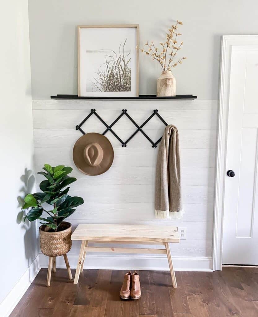 Light Wood Bench with Expandable Coat Rack
