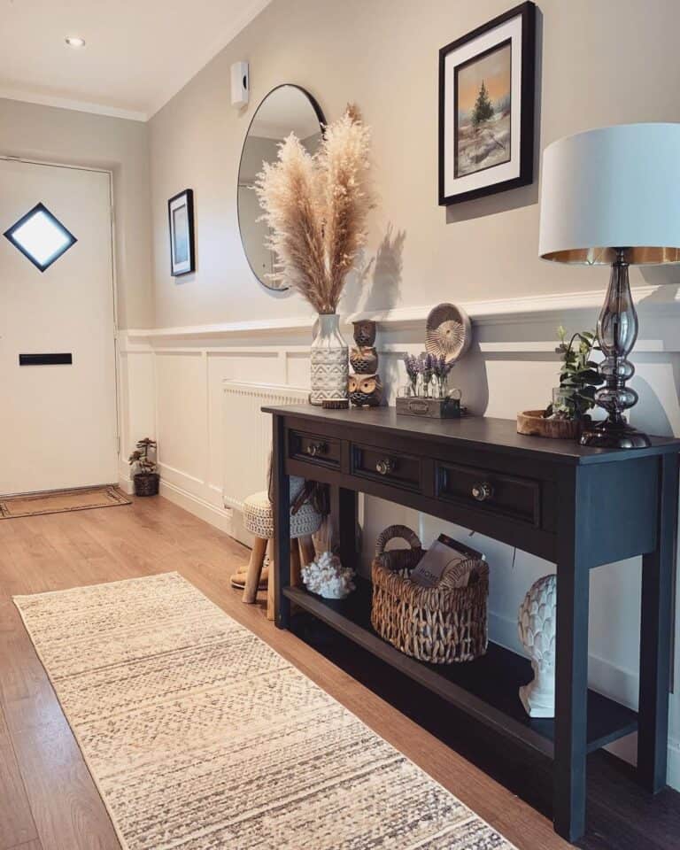 Neutrals and Metals