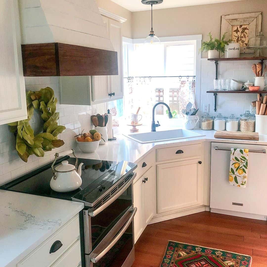 18 Kitchen Curtain Ideas Above Sink to Dress Up Your Windows
