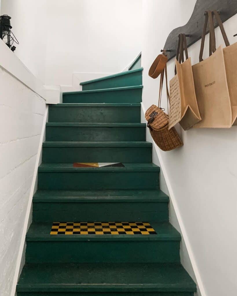 Bold Green Staircase Design