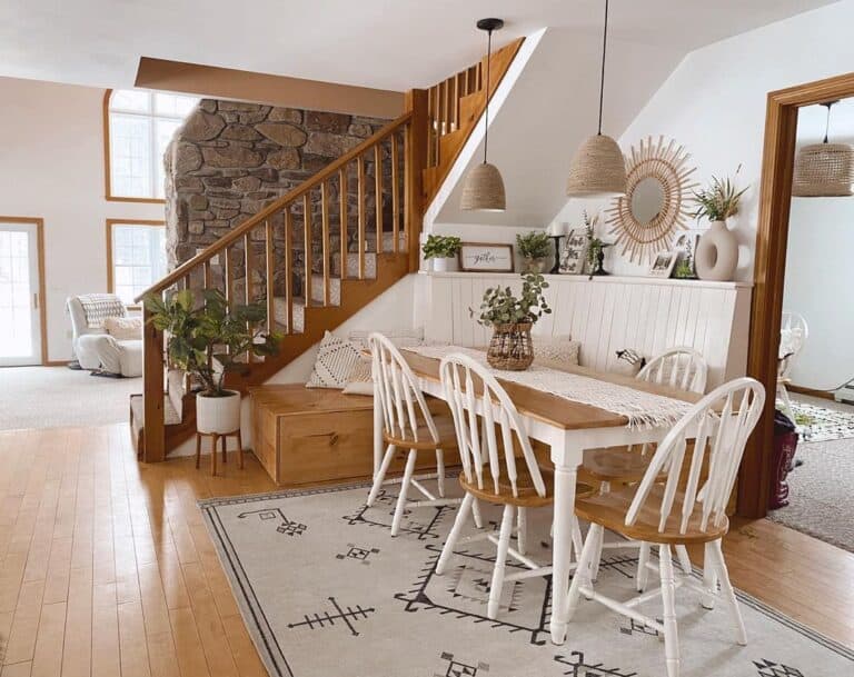 Beige and Black Rug for Farmhouse Dining Table