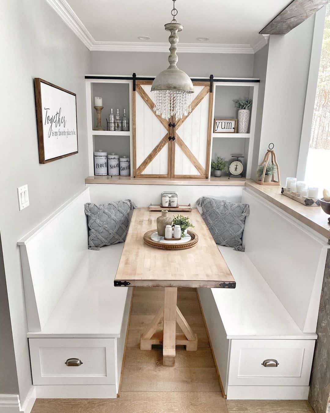 51 Breakfast Nook Ideas - Kitchen Nook Furniture