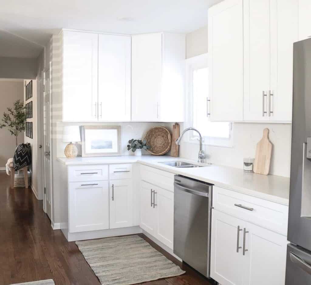 Kitchen Cabinets with White Countertop