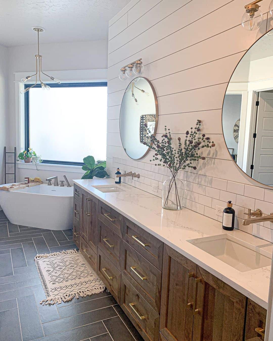 22 Gray Bathroom Floor Tile Ideas That Make a Statement