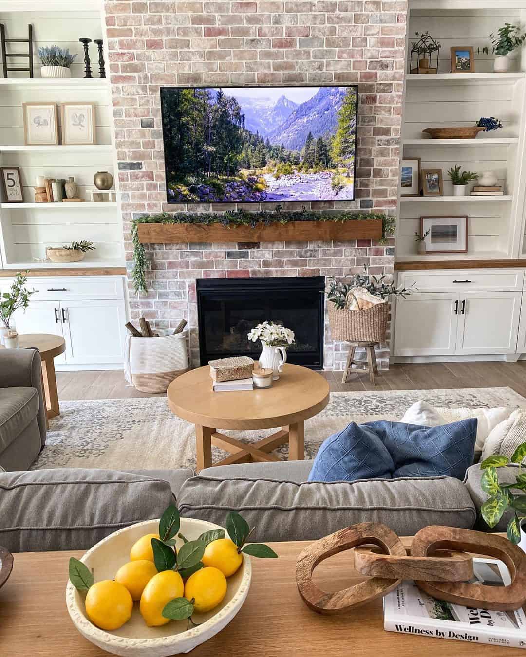 38 Farmhouse TV Wall Ideas That Deserve the Spotlight
