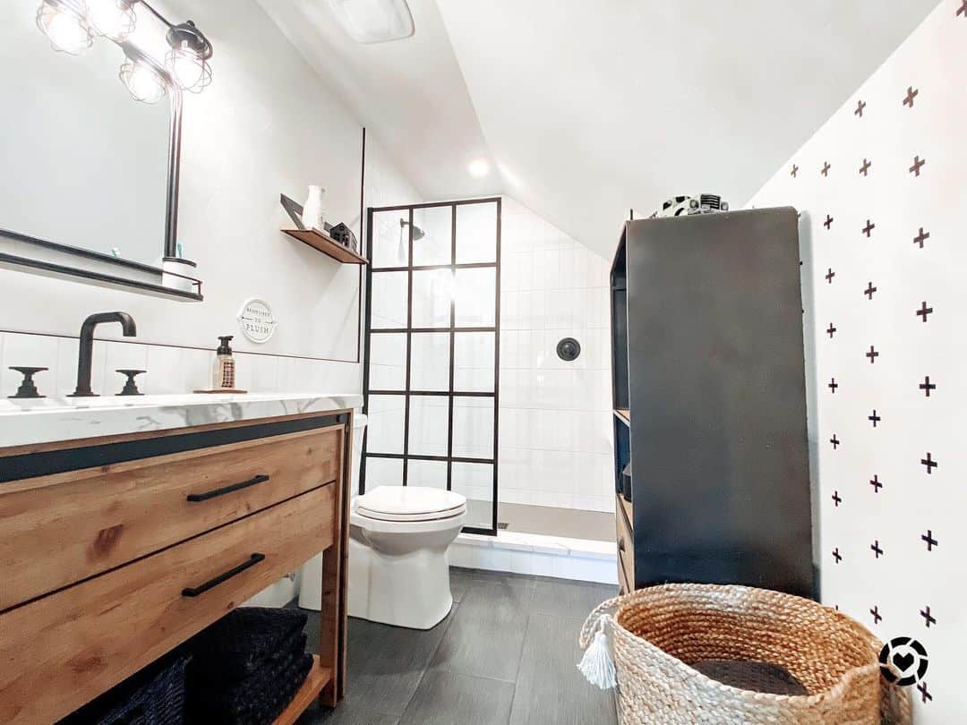 Black Gridded Glass Shower Partition - Soul & Lane