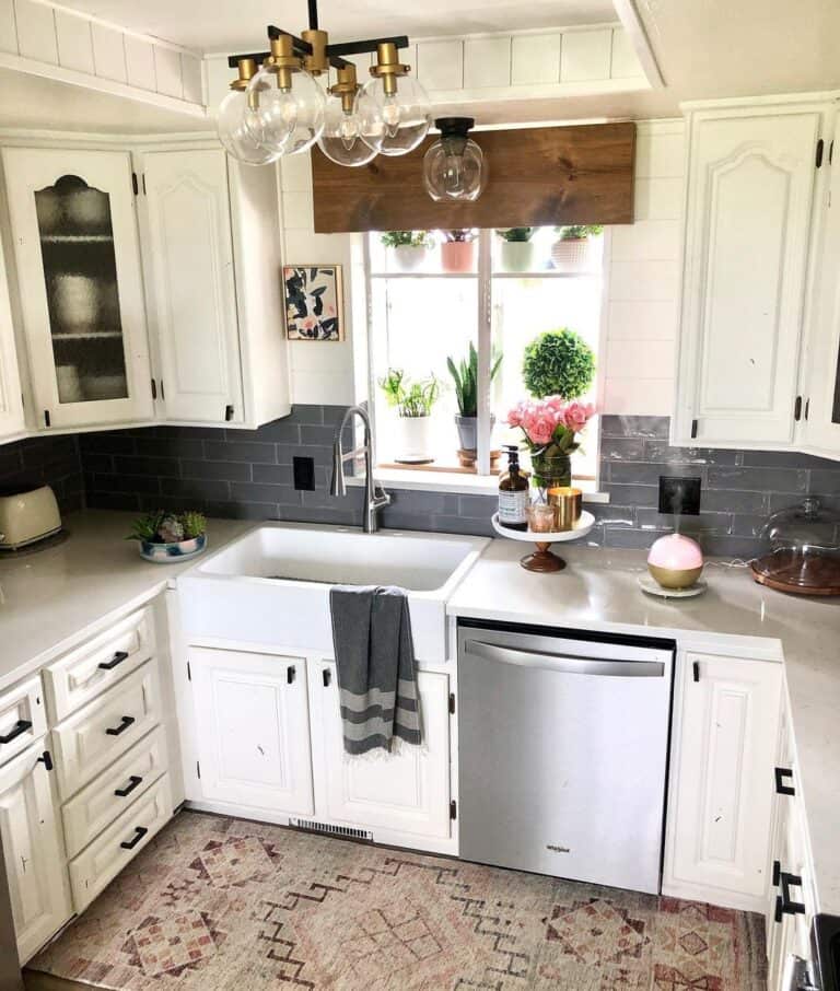DIY Farmhouse Valance for Kitchen Window