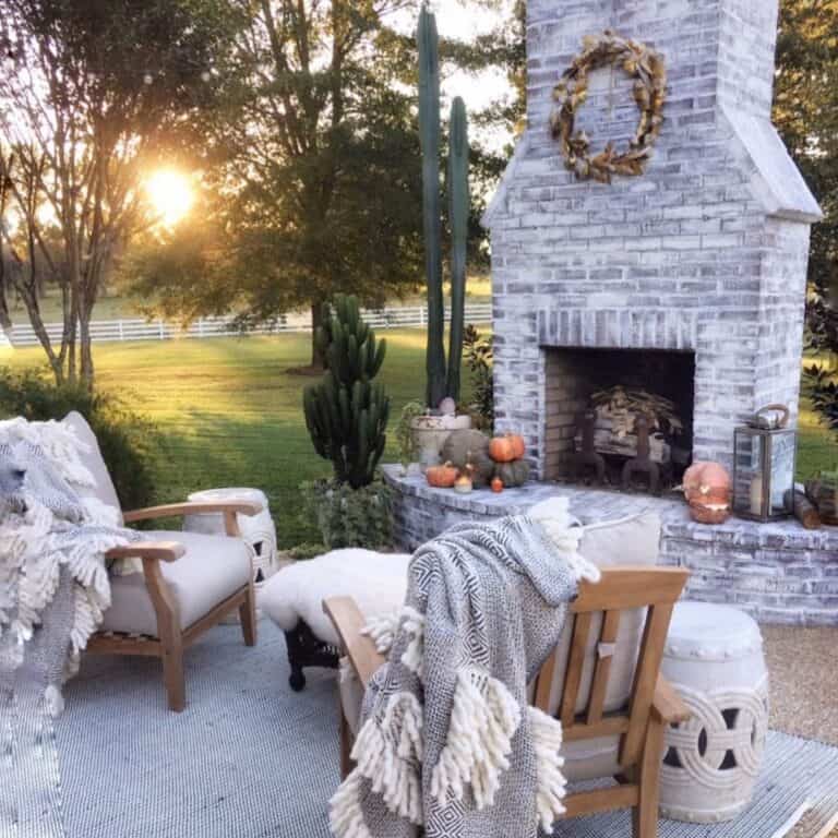 Fall Harvest Décor for Patio