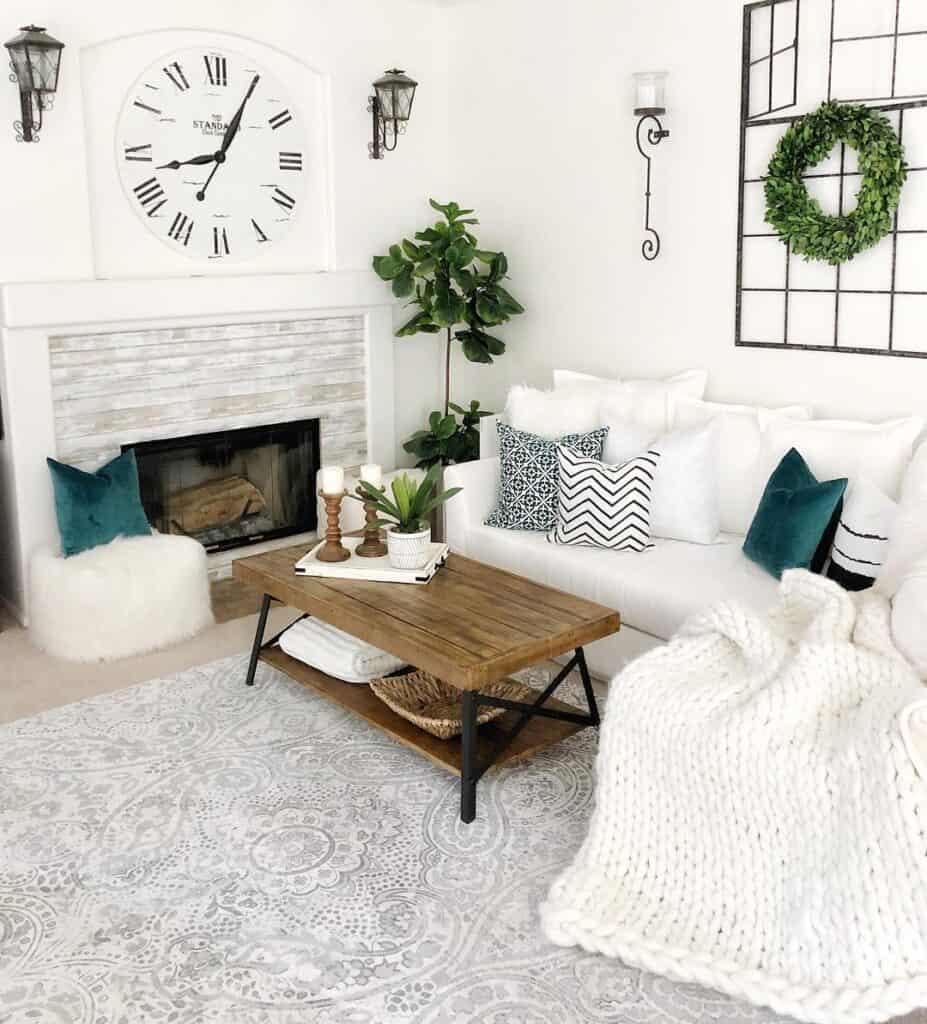 Gray Vintage Farmhouse Rug for Family Room