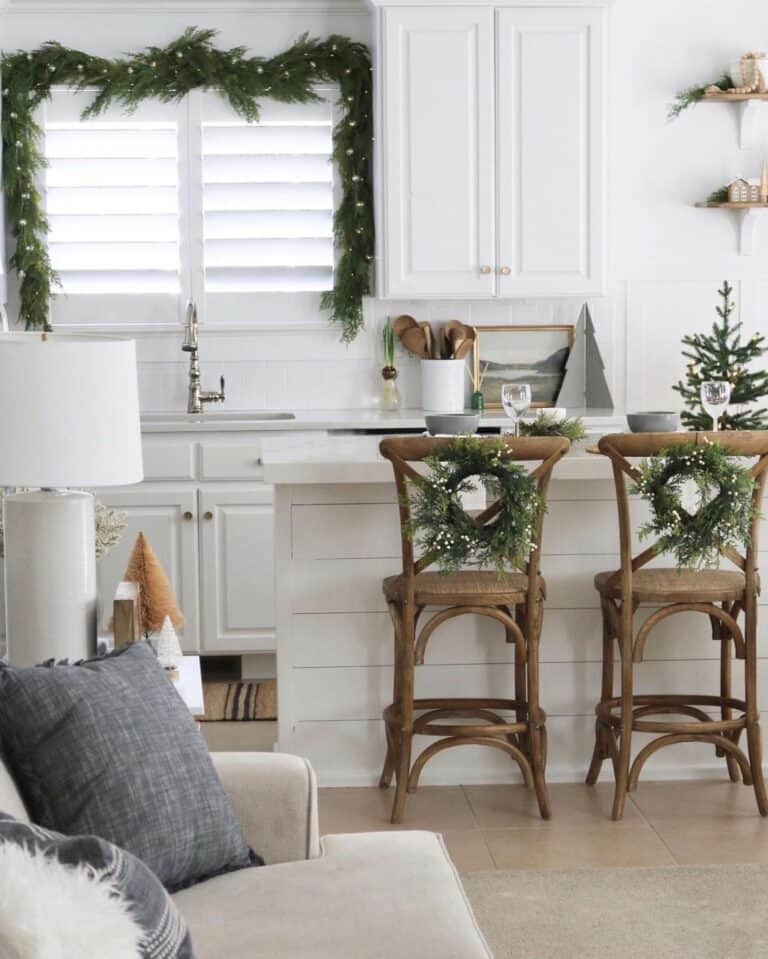 Shutter Blinds with Christmas Cheer