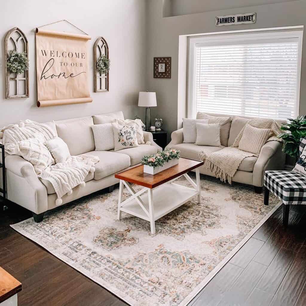 Two-toned White Coffee Table for Beige Couch